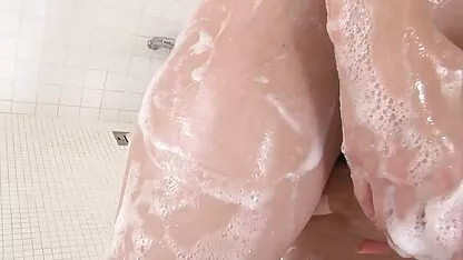 Các cô bắt cóc mỏng với ung thư và phim sec thu choi nguoi đặt nó trong miệng.