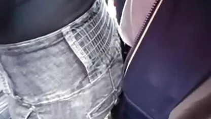 Đen với phim sec thu nguoi một gái cho thấy cô đóng fuck