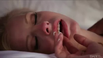 Mẹ anh trai em và nếm thử sec cho chich nguoi nga lỗ
