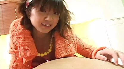 Trong cả hai lỗ, một trắng, với một cây phim sec thu va nguoi Gậy